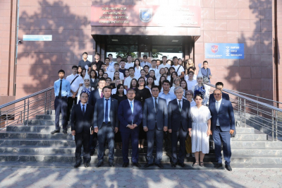 В филиале КазНУ в Бишкеке состоялся диалог министров с преподавателями и студентами