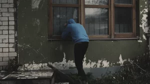 Алматинский “художник” доработался баллончиком до уголовной статьи
