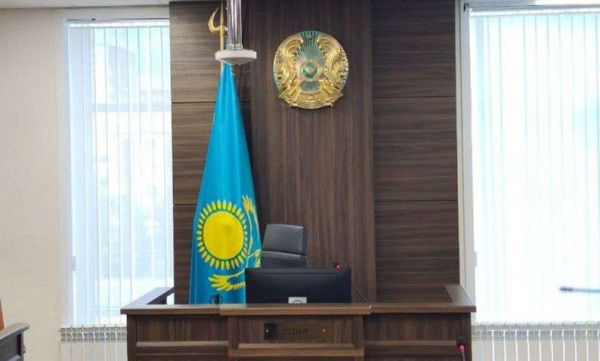 Суд по делу Перизат Кайрат ограничил присутствие СМИ в зале из-за организационных трудностей